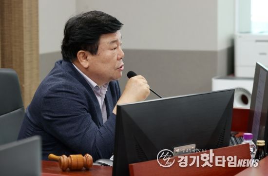 경기도의회 이병길 의원, 도일자리재단 대표이사 후보자 인사청문회에서 임기 다짐받고 격