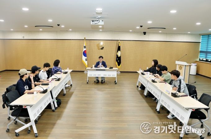 김태흥 부의장, 의왕시 대안교육기관 학생들과 시의회 참관 함께 해