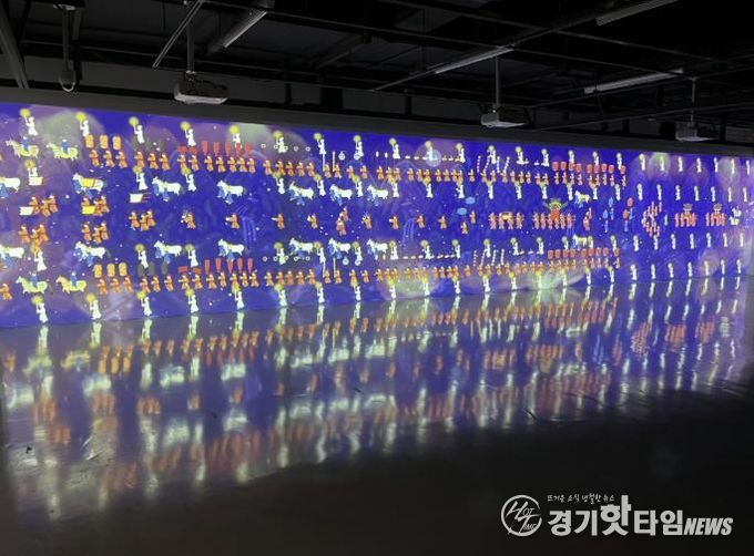 조선 제8대 왕 예종의 장례 행렬을 미디어아트로 복원한 ‘서오릉, 왕의 길’