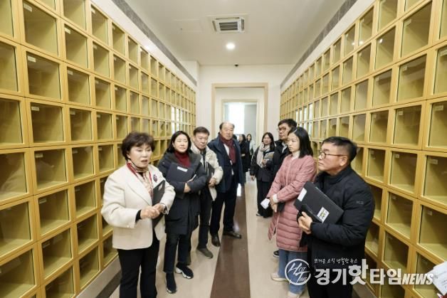 용인특례시의회 문화복지위원회는 18일 행정사무감사 기간 중 소관 기관에 대한 현지 확인에 나섰다