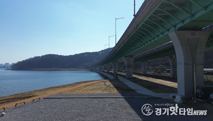 용인특례시가 기흥저수지 유휴공간을 활용해 수변공간으로 조성했다.