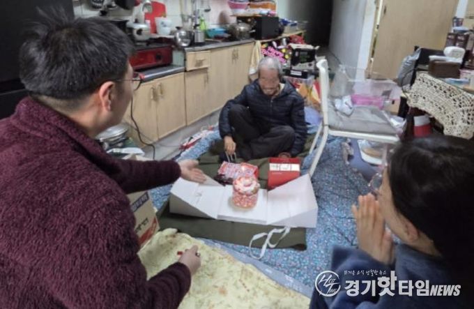 수원시 팔달구 지동,‘찾아가는 어르신 생신잔치’로 어르신께 온기 전달