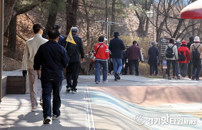 의왕시,‘2026 왕림마을 옛길걷기’성료