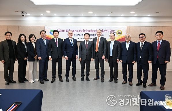 의정부시는 3월 26일 시청 회룡홀에서 미국 웨스트버지니아주 대표단을 맞아 관내 유망 바이오 기업의 해외 진출과 글로벌 투자 협력을 위한 면담을 진행했다.