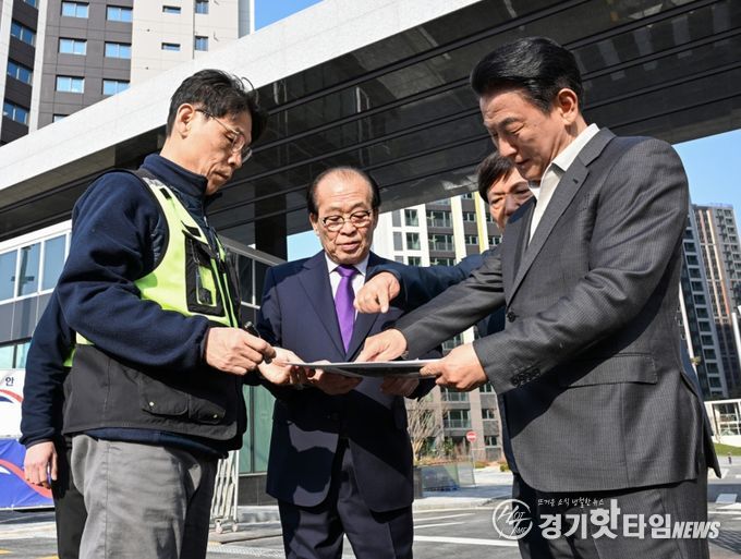 의정부시는 3월 26일 사용검사를 앞둔 공동주택의 품질 확보를 위해 호원동 힐스테이트 회룡역 파크뷰 공동주택을 대상으로 현장 점검을 실시했다.